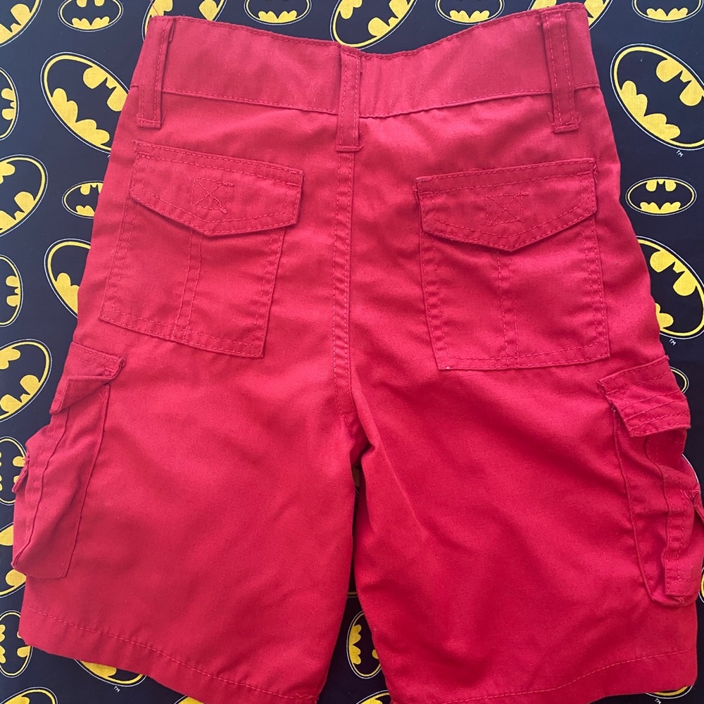 Red Cargo - Picture 2 of 2